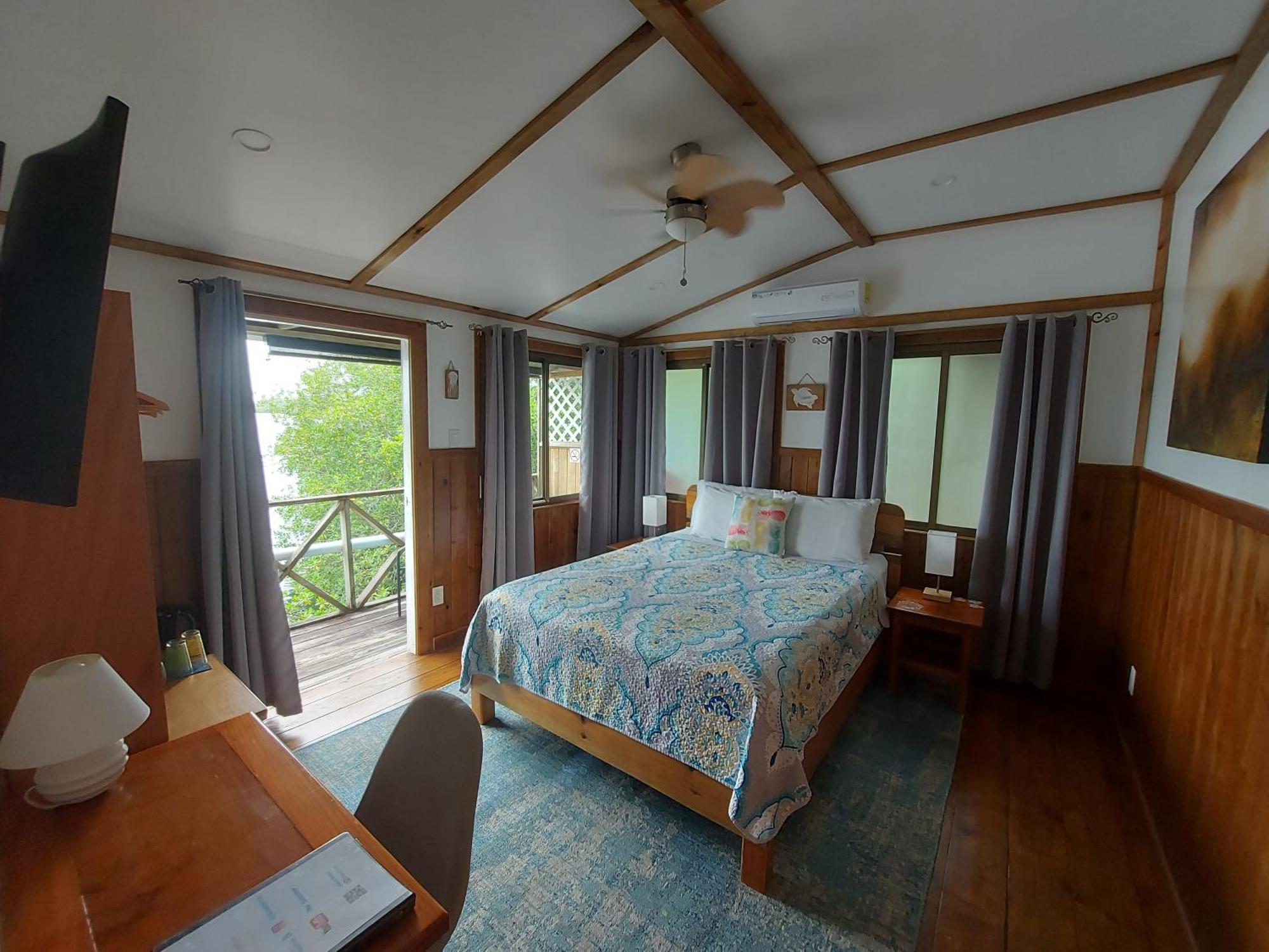 The Sunsetter Bed & Breakfast Μπόκας ντελ Τόρο Εξωτερικό φωτογραφία